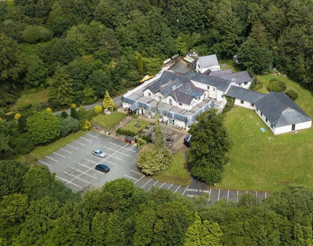 Hotel Carreg Bran Llanfairpwllgwyngyll Esterno foto